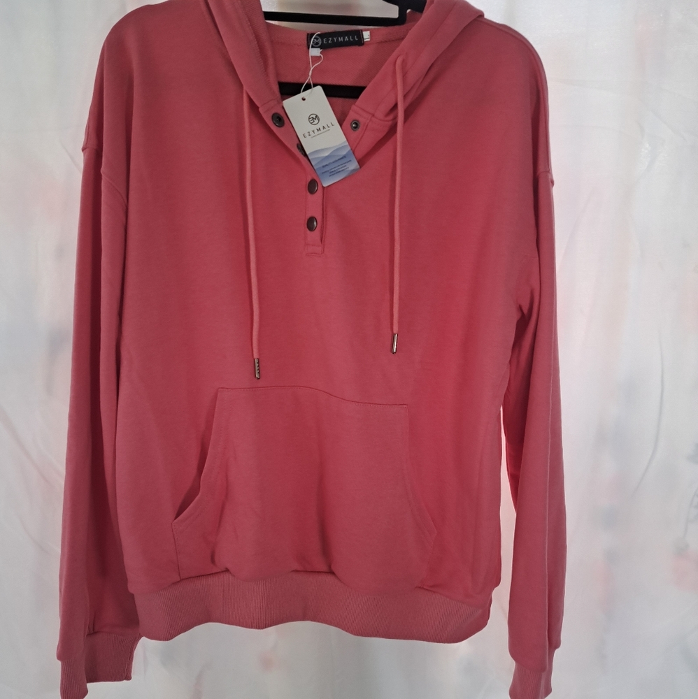 Women's  Ezymall coral colored hoodie, size L. A9.